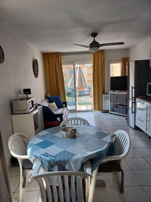 T2 Climatise Front De Avec Terrasse Et Parking - V0742 * Vias